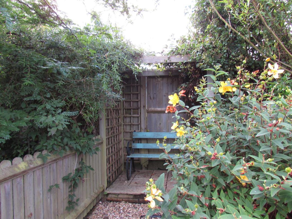 Chiddy Nook Cottage Chideock Exterior photo